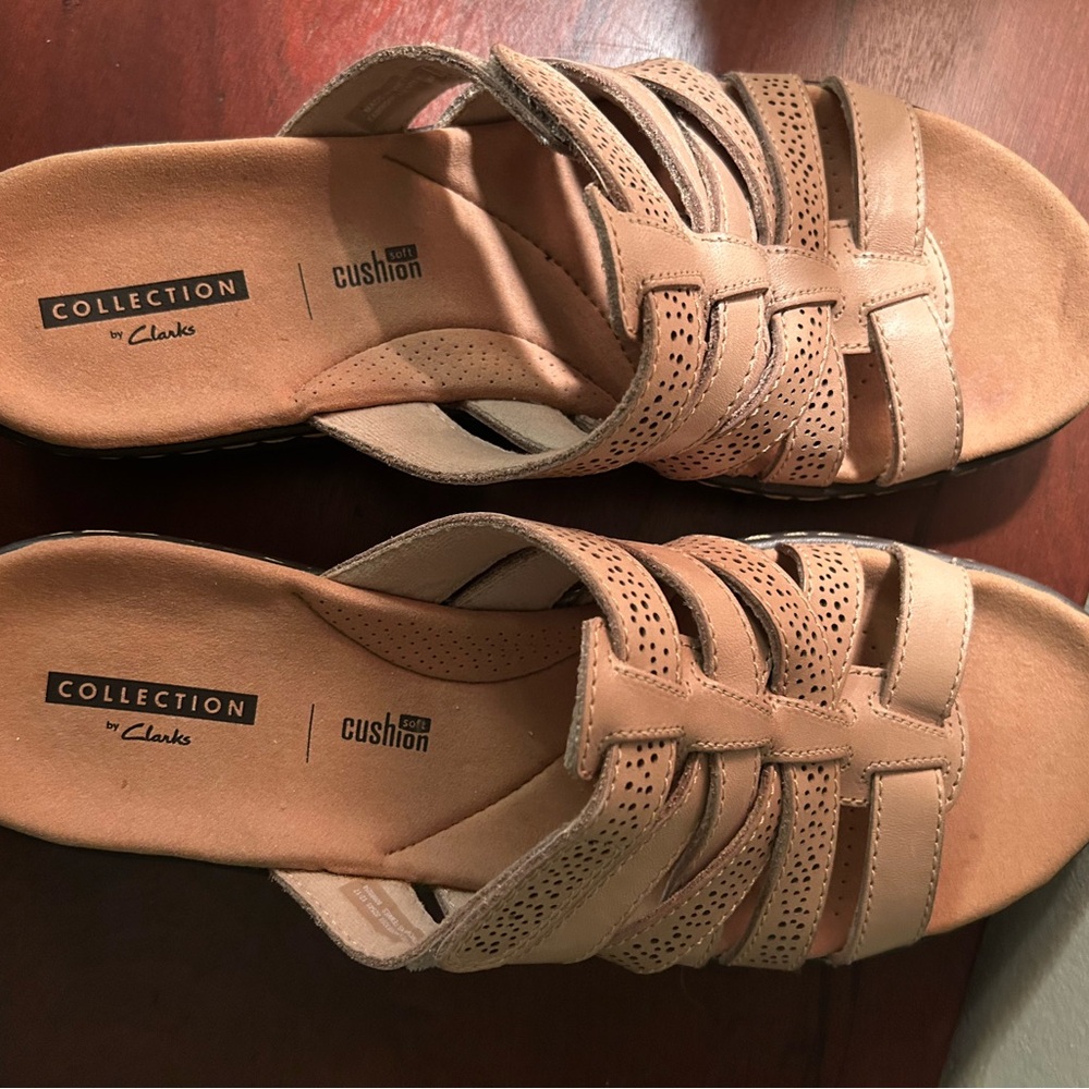 Clarks Women's Tan Sandals